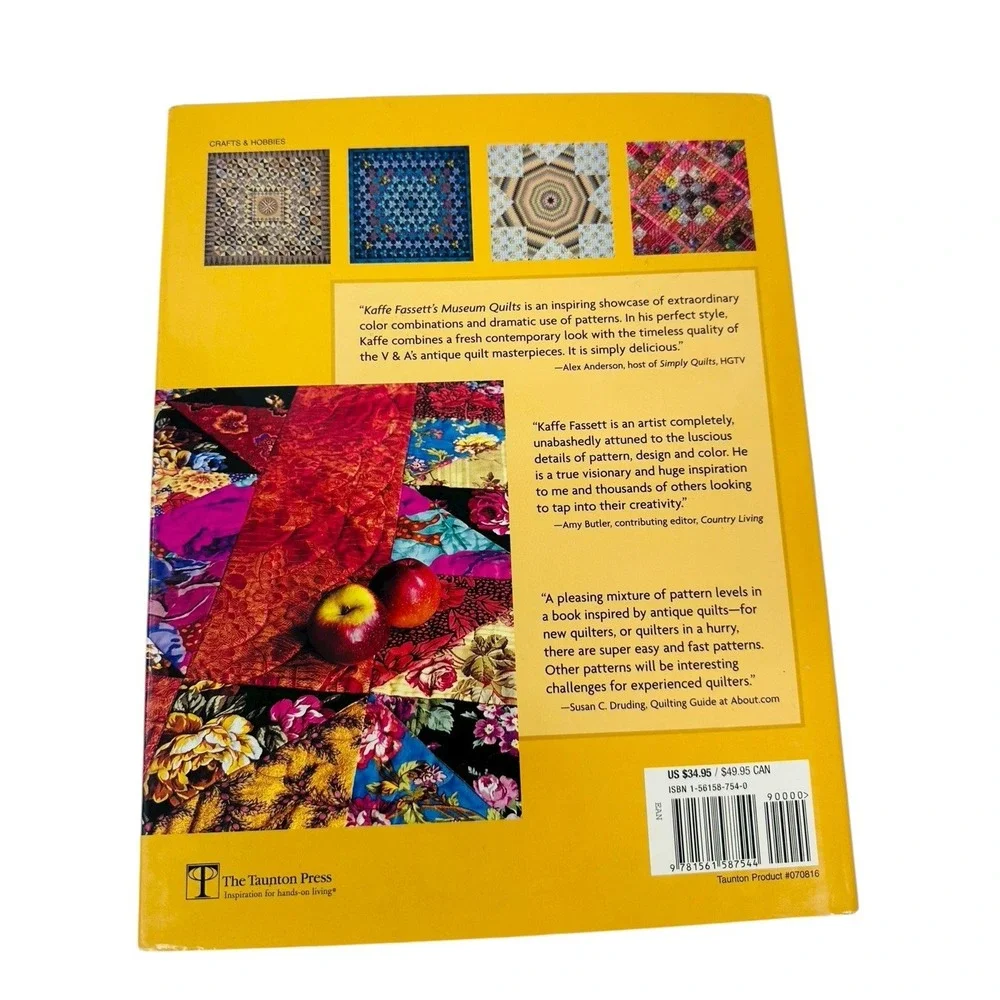 Kaffe Fassett's Museum Quilts Designs Inspired‎ by the Victoria and Albert M.